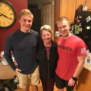 Meet your Posher, Casey